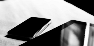How to arrange your iPhone home screen to get things done