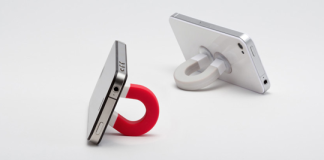 Give your iPhone some kitsch with “Your Magnet”