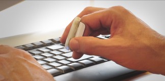 Since We’re Re-inventing Everything, Here’s A Mouse For Your Finger