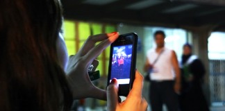 Chicago Sun-Times Fires 28 Full-Time Photographers, Replaces Them With iPhones
