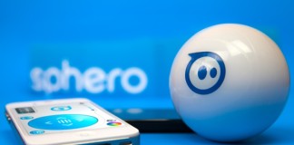 Sphero: The iPhone Controlled Robot-Ball