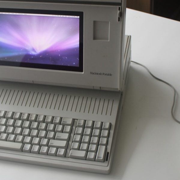 Macデスクトップ Apple Macintosh Classic macintosh-portable-os-x-